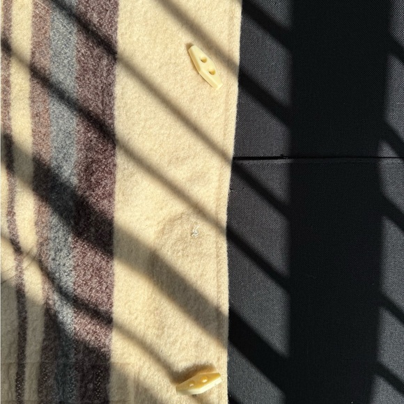 a.n.a Wool Blanket in Cream and Brown - Picture 4 of 6